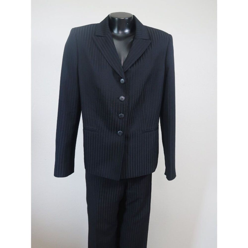 Max Studio 2PC Suit Size 14